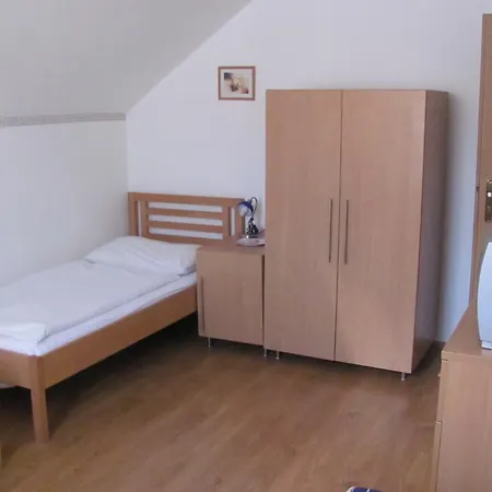 Pensión Privat 3*