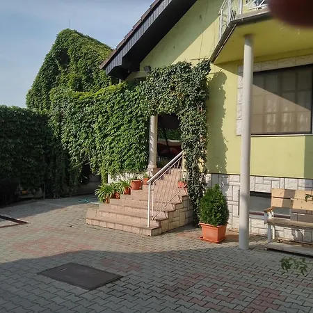 Privat Pensión 3*